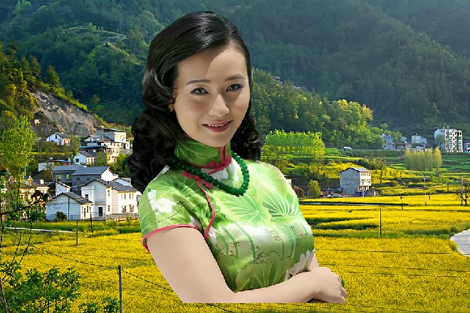 冯援朝大笑几声，跟着苏曼s道了个别，然后慢悠悠地开走了