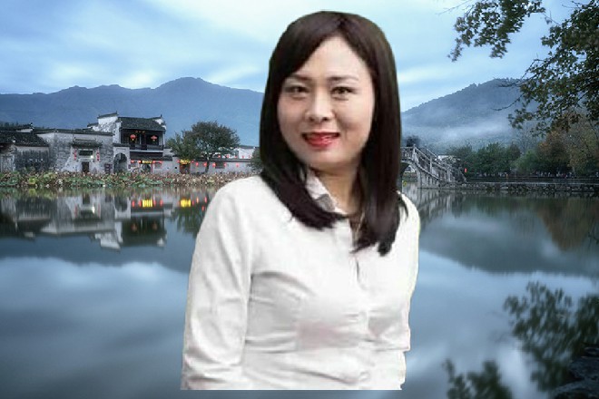 陈虎捂着自己还在躺着鲜血的脑袋，我手下，还有打手，