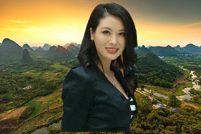 大A惨叫起来，滚倒在地上，听声音，明显是骨折了