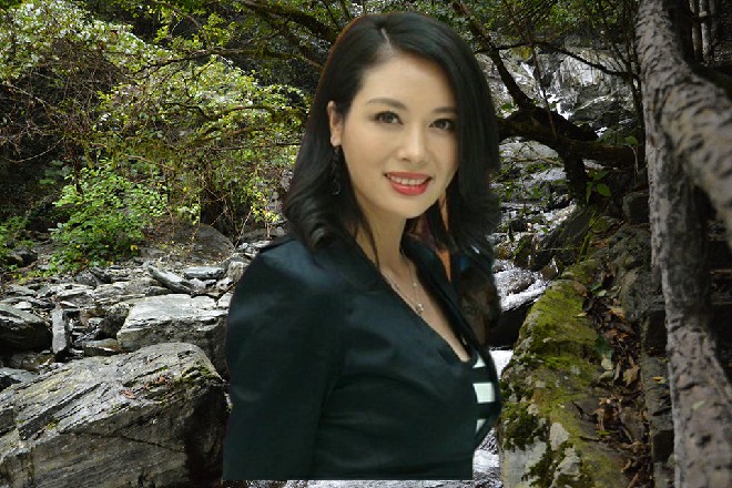 所有的真气这一刻被调动起来，然后注入到了王玥的体内