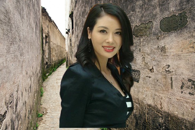 埃隆感觉自己的世界观快被颠覆了，一切都有点不合乎常理