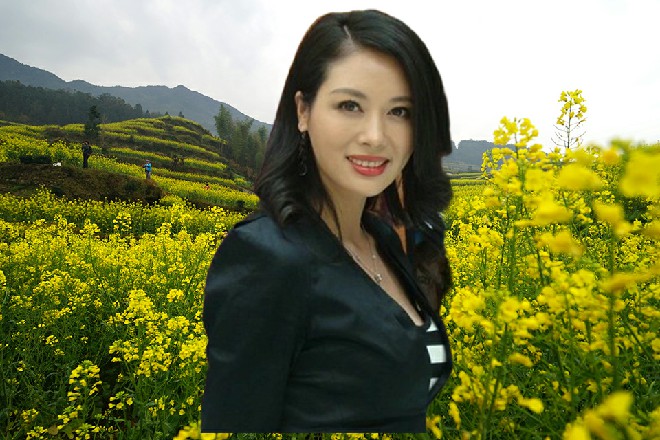若依饶有兴趣地走上前去，问道：你这里都有什么装备