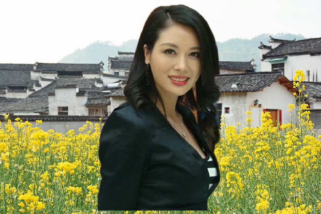 这位崔大师开怀大笑，好像完成了一件了不得的事情一样