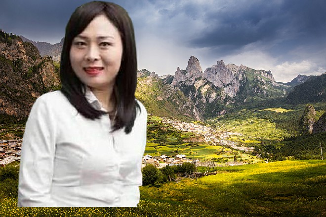 董晴真是个有勇无谋的女人啊，慌乱中竟然靠这招来躲避
