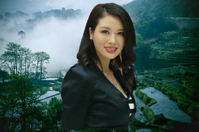 说着，他从扔在旁边的西服衣兜里掏出一支香烟，放在了嘴上