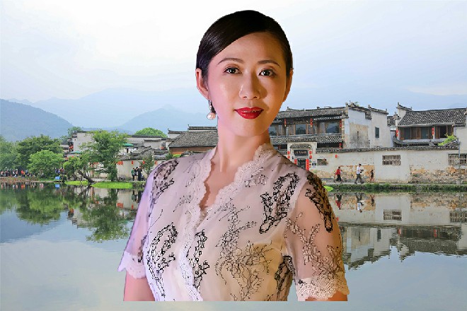 红色妖姬说道：但出了帝豪，我就是秦二爷，而你，只是风花影