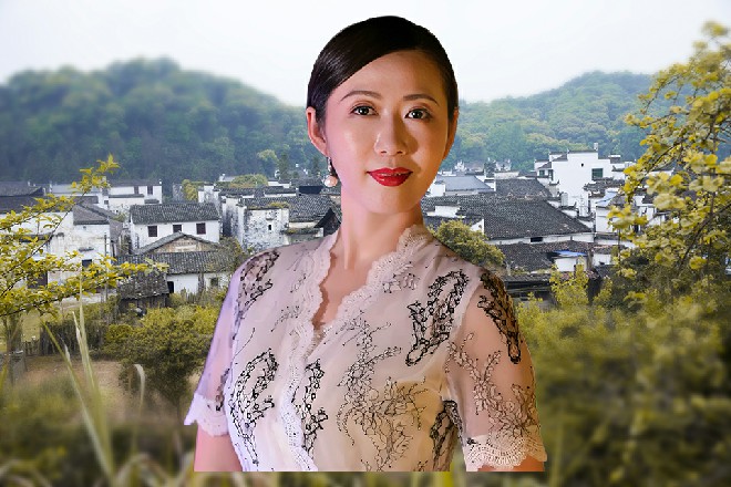 奥拉不满地咆哮，一会如果轮到我，就捏死这只小虫子