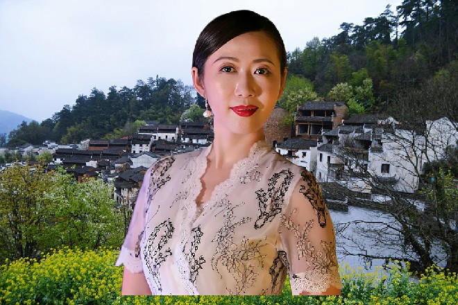 富贵小男生冷哼道：不然怎么会这么晚了都不来接你