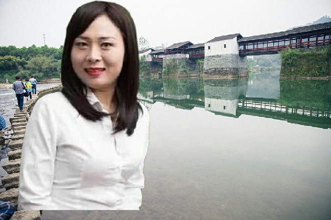 不过，这都是他表面的身份，他真正的身份，是一个间谍
