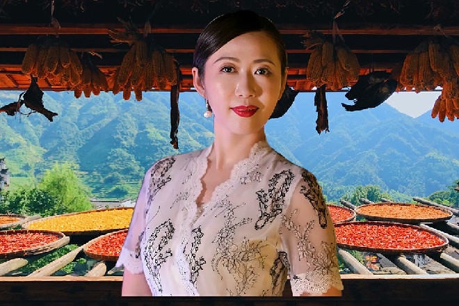 没想到，巨刃竟然撕破了他的皮肤，斩进了他的血肉当中