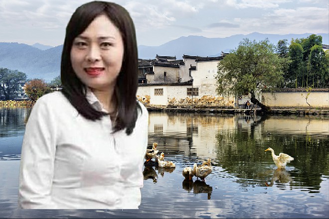 嗯嗯，我帮你擦擦，以后可不准哭了，我会保护你的，小妞