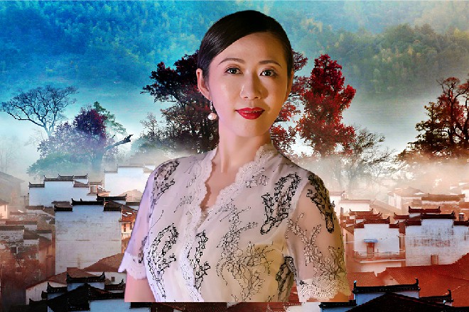 大妈屁颠屁颠地去打电话了，而苏曼s却有些怀疑地看着天道