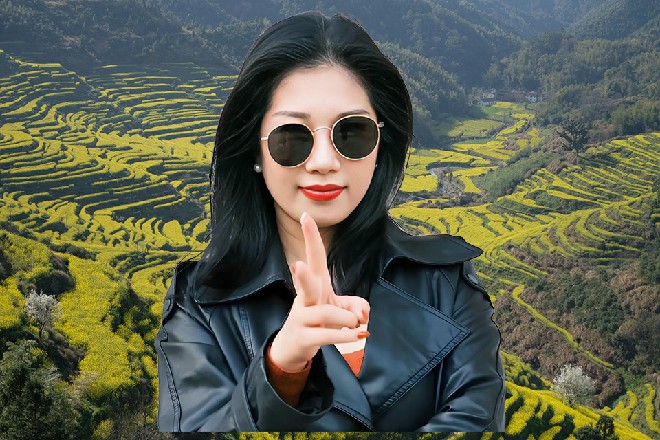 这岩龙的石铠无比坚硬，红色妖姬的黑剑也无法攻破他的铠甲