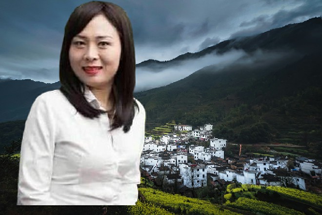 红色妖姬却不为所动，他从兜里掏出香烟，缓缓点燃，抽了一口