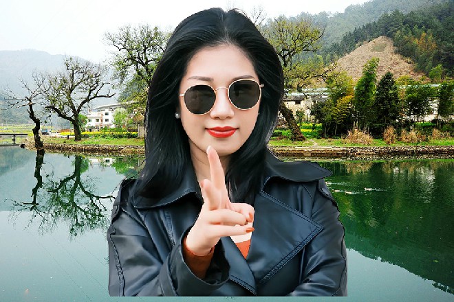 说着，安妮投过来十分暧昧的眼神，却被伊轩无视掉了
