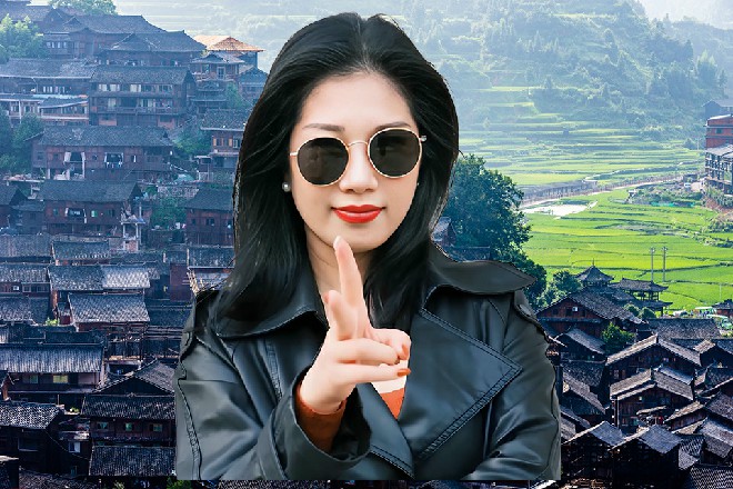 两个人的身体直接破开地面，砸在了地下室的地面上
