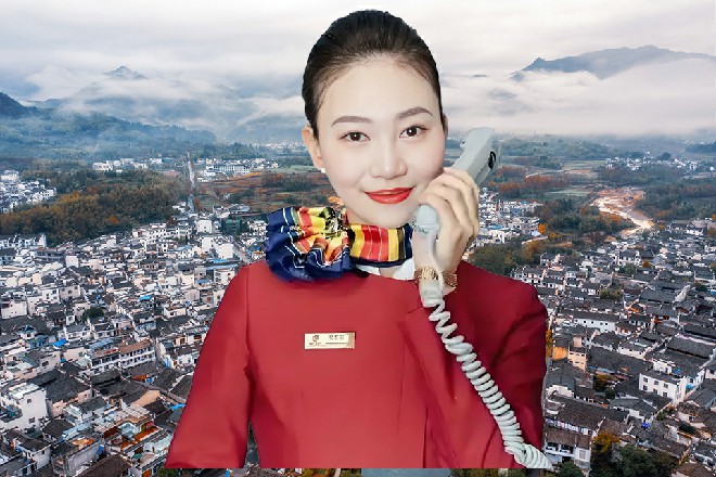 艾伦永远都是一声不吭，他只是默默地拎起一把光锤