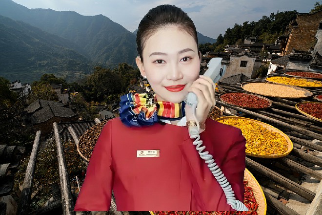而章文瑞也重新拦住草薙上司的肩膀，两个人继续划拳