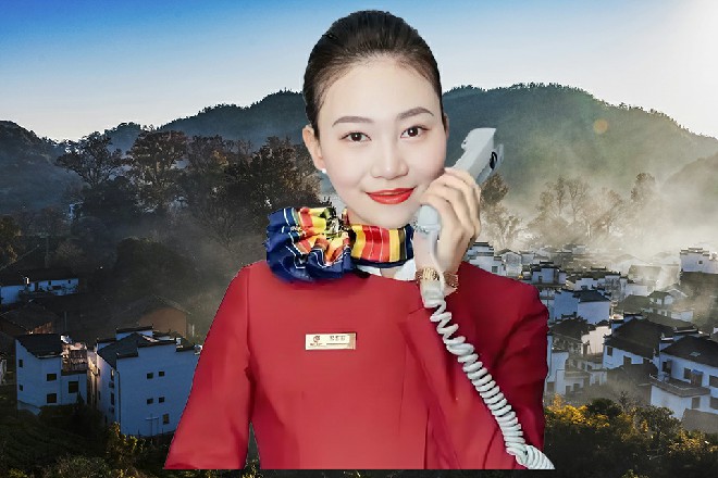 凯尔捡起自己的盾牌，抗在肩膀上，挡住了伊轩的一脚