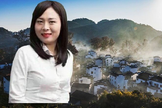 贞德急得直跺脚，这是光明之神加斯特的光重力陷阱啊