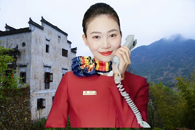 隆巴尔咆哮一声，身上笼罩着白色的光辉，正是胜利之光
