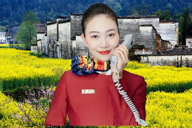 容小薰拎着酒瓶，嘲笑着苏曼s，来来来，让大爷我抱你上床