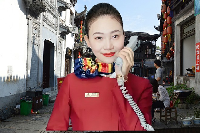 两个人一个黑色大明王，一个金色罗汉身，实在是惹人眼球
