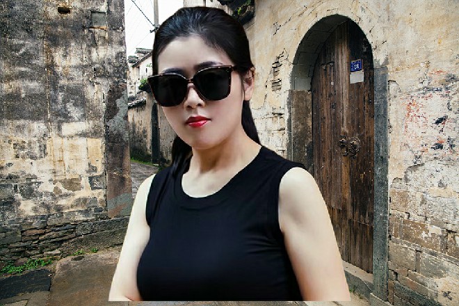 镜简简单单地回答了一句，这里将由我毁灭，你们退下吧