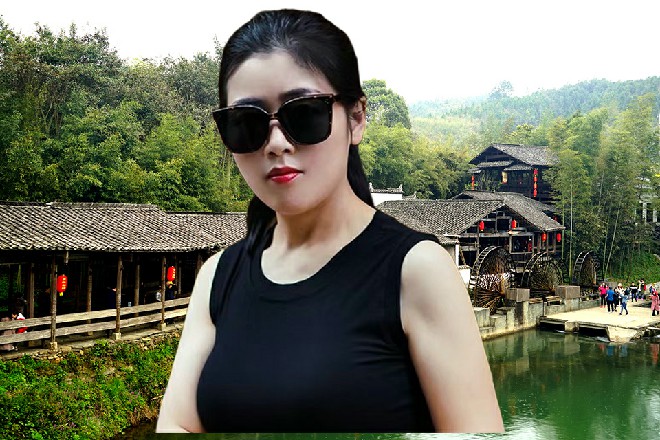 伊轩说着，往前又近了一步，吓得黑无常立刻挥剑就砍