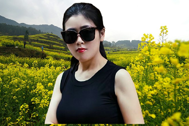 这黑狼的身体，倒是很精壮，上面还刻着红色的奇特法阵