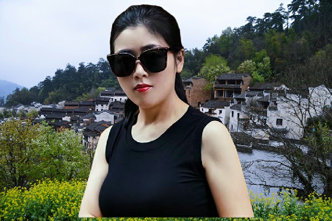 诺曦S说着，忽然抬起手掌，对着突尼斯爵士拍了一掌