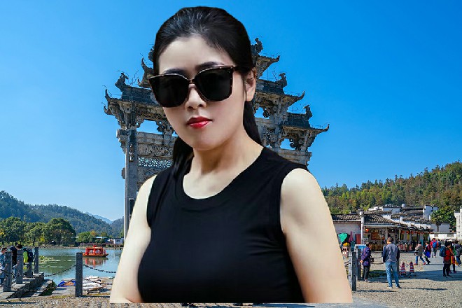 就在王庄的谋士替他想着其他办法的时候，红色妖姬还在奋战