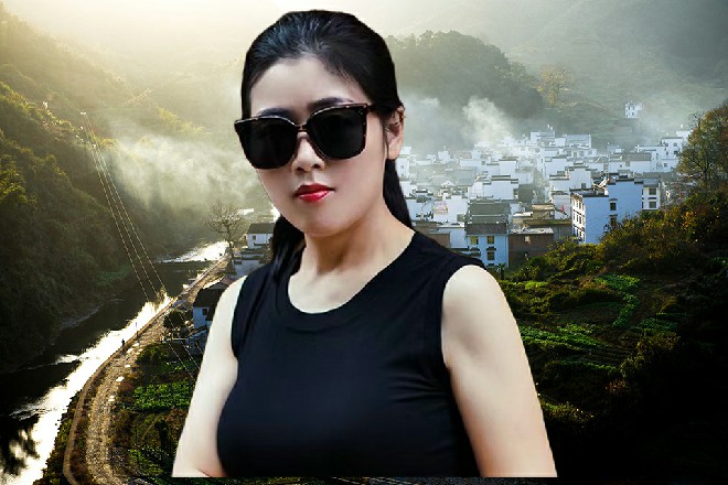 容小薰不知道该怎么推辞，而苏曼s却说道：这位仁兄，您是