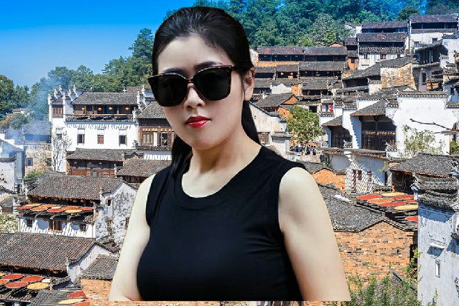 王玥点点头，她现在能帮伊轩的不多，只能尽自己所能