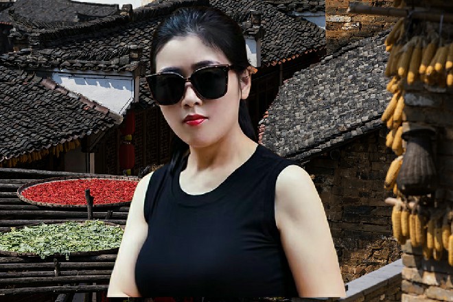 女娃娃，你真的认为，你手中的烧火棍，对老夫会有效果吗