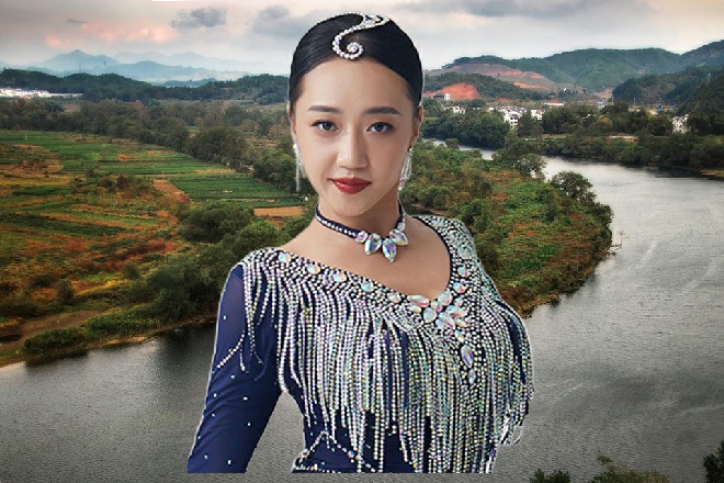 雷丁忍不住发出一声惊呼，他没想到自己的绝技竟然会被躲开