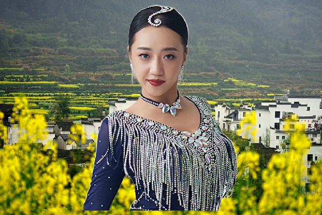 罗芙得意地一笑，你们草薙家的格斗术也不怎么样嘛