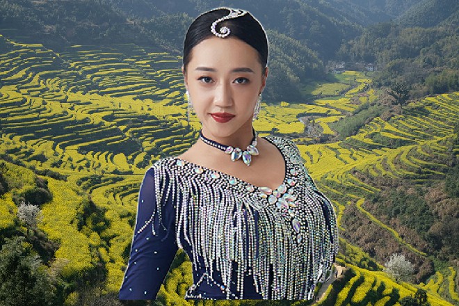 王玥看着地上落下来的鲜血和羽毛，忍不住有些遗憾