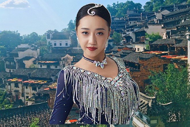 又是一声重重的鸣响，这次慧空退后一步，若依退后两步