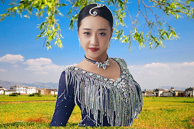 宁阳威冷笑几声，他往前跑了两步，向着冷优优就扑了过去