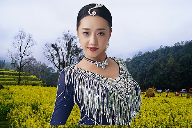 她把枪声当成了炮仗，但又是一声枪响，若依却听的真切