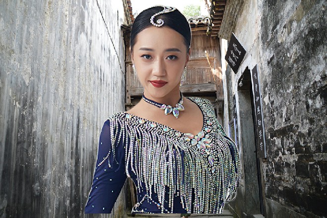 陈佳音的经纪人有些为难，这一会的演唱会，怕是要赶不上了