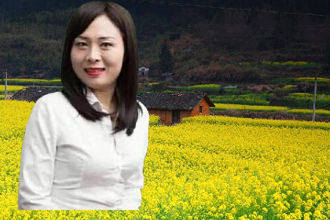 是的，先生，如果二位没有自备的话，也可以在我这里购买