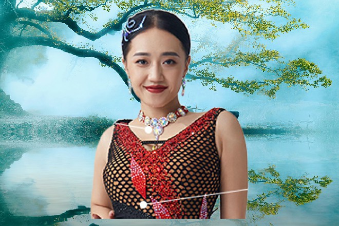 诺曦S摸了摸自己的屁股，发现没有长出尾巴，松了口气