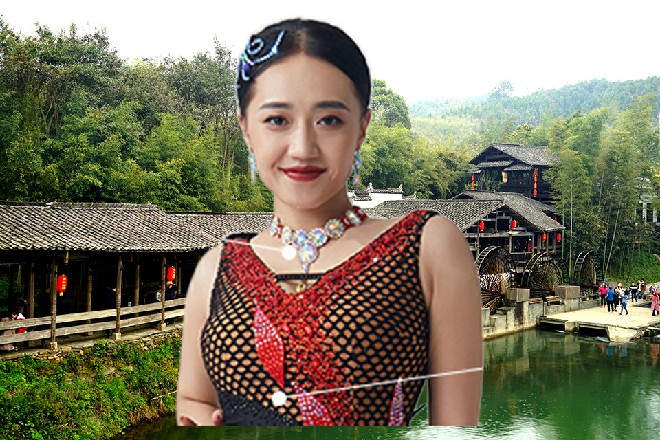 熊霸看着若依身上这身便宜的运动服，就不太相信他的话