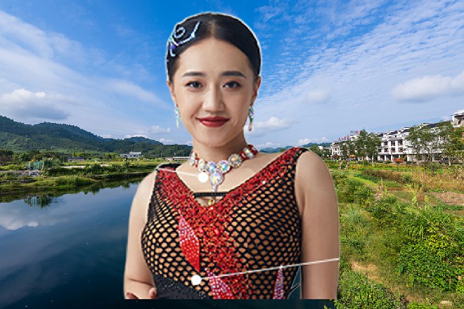 卡罗不甘心，同时他也在吸收着来自诺曦S更强的贪念