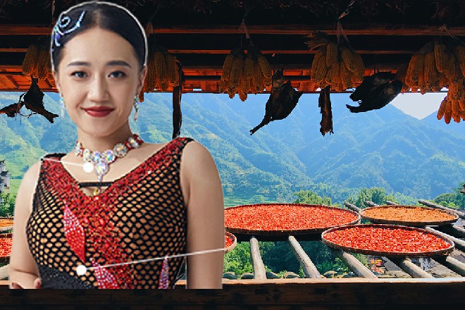 诺曦S把摩托车给开了回来，停在楼下，上楼准备睡觉