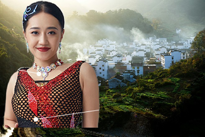 朱雀看了王玥一眼，也伸出手来，画下了朱雀的符号