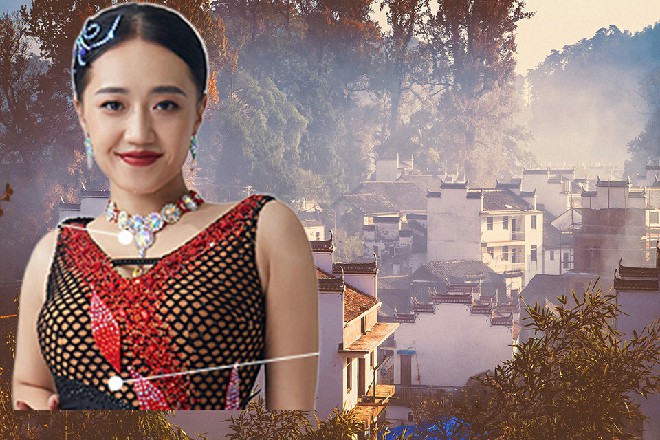 武皇终于放下了双臂，神情多少有了点触动，但不多