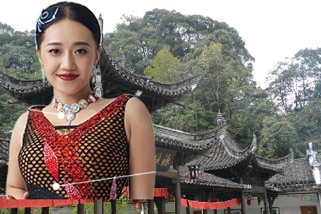 贞德指了指周围，还有周围的这些人，你不怕他们出危险么